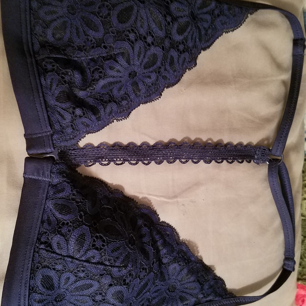 BNWOT Victoria's Secret XS bralette